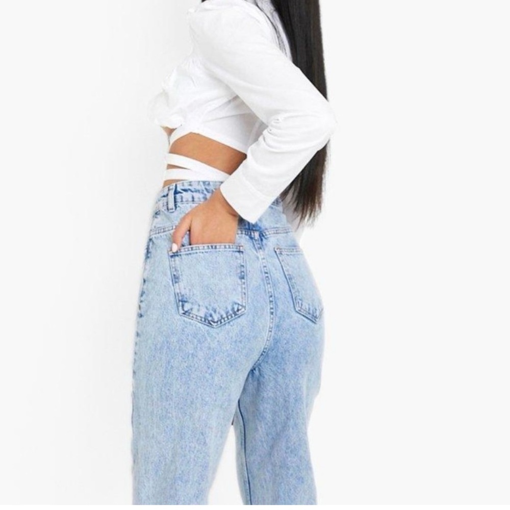✨TALL ASYMETRICAL STRAIGHT LEG JEANS✨ - Picture 3 of 7